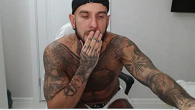 Chat XXX en directo de maxi_foxxx