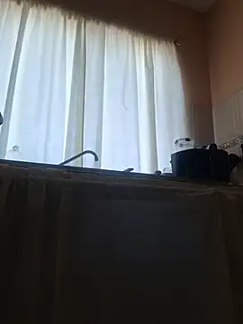 Ally-cutee's Live XXX Chat