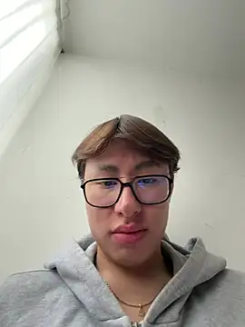 SrLuis18 Шоу с уебкамера
