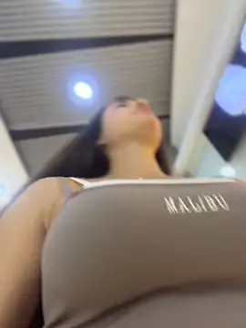 XXX chat uživo modela BellaLeclair_