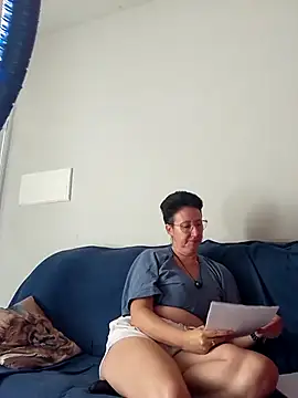 MILEIDE980: απευθείας συνομιλία ΧΧΧ
