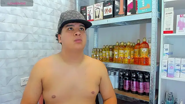 Онлайн чат XXX Naim_Bennetsex