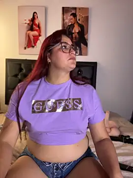 ChloeeLaurent's Live XXX Chat
