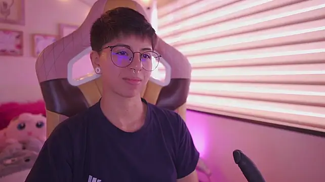 Živý XXX chat tommy_blue