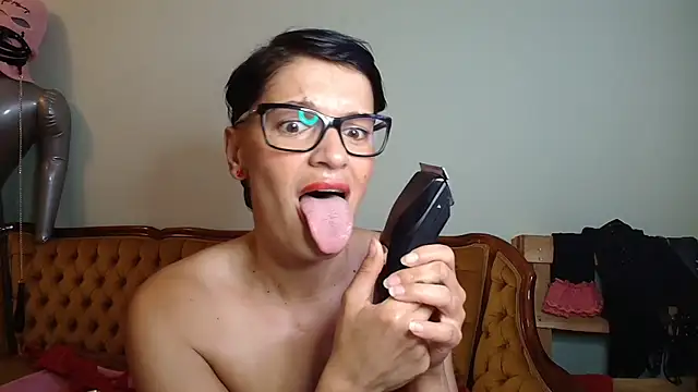 Evamilfhungary Webcam show