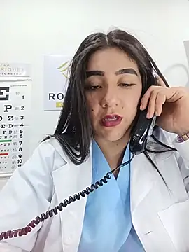 CAROLINE__07 Adlı Modelin Canlı XXX Sohbeti