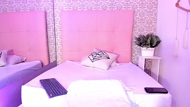 Nahomy_Collins_ Webcam show