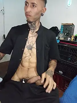 Tattoboy19cm's Live XXX Chat