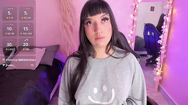 Chat +18 de Emily_Roussee ao vivo