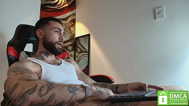 Luke_davis01 – Naživo XXX chat