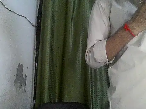 Stubborndesiboyn Live XXX chat