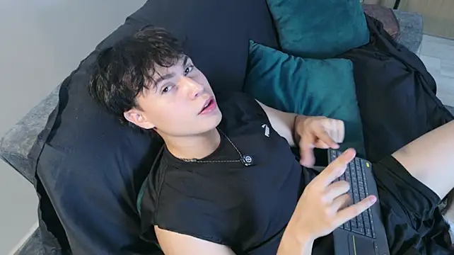 Edward_oa live XXX chat