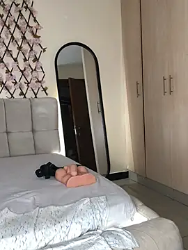 Kaylee_eee Chat XXX live