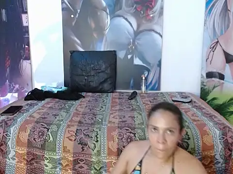 Bootycallhot Adlı Modelin Canlı XXX Sohbeti