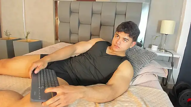 Charlie___Musk 现场XXX聊天