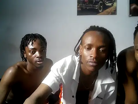 Czat XXX na żywo – threemanias