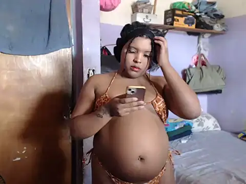 ShanayapKop's Webcam Show