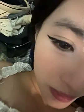 Huey11's Live XXX Chat