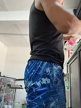 Paul22cm- Live XXX Chat
