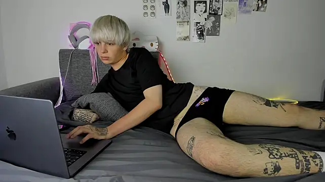 doll_from_hell: απευθείας συνομιλία ΧΧΧ