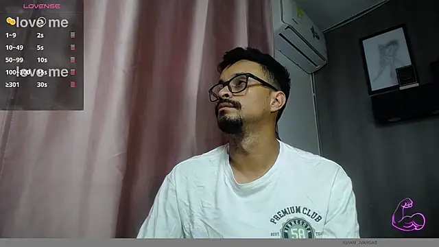Chatroom XXX en direct de Amir_guy_