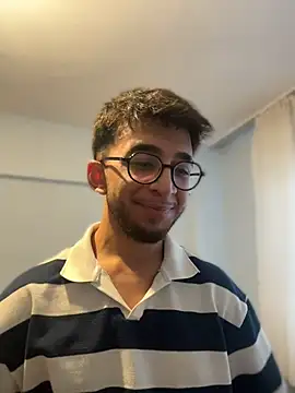 alevderlersn Live XXX chat