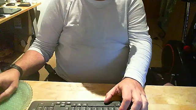 Owned_drone Live XXX-chat