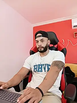 Mike_savage3 XXX чат на живо