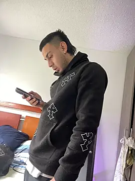 Chat XXX en directo de Taylor_DiamondBoy