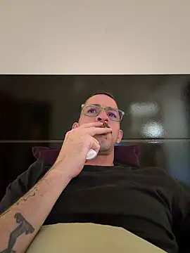 Chat +18 de MeladoDiMel ao vivo