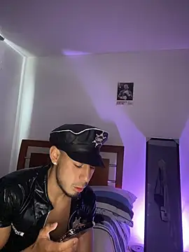 Chat XXX Live Taylor_DiamondBoy