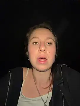 outdoor-houndour's Live XXX Chat
