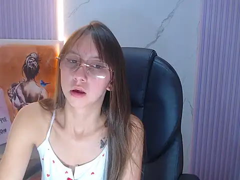 Chat +18 de Amy_storm19 ao vivo