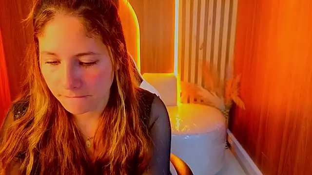 Aratna_Blonde_Tx élő XXX-chatje