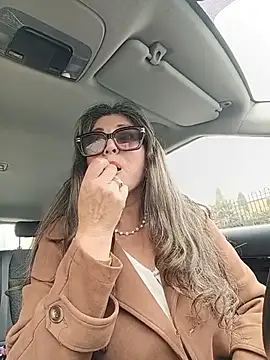 emma_tour Adlı Modelin Canlı XXX Sohbeti