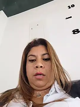 Laura-Hernandez élő XXX-chatje