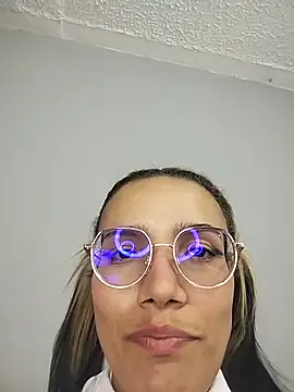 Živý XXX chat Yaumiko