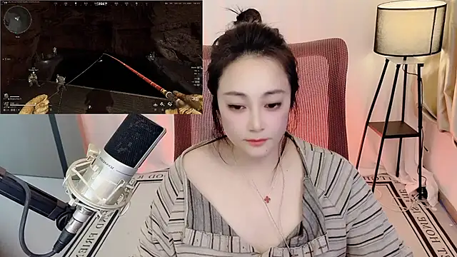 Daisy-77's Live XXX Chat