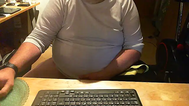 Owned_drone – Live XXX-chat