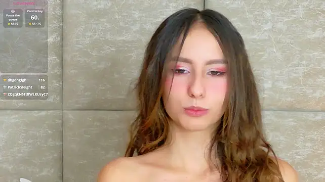 Sarah-Grace: онлайн-секс-чат
