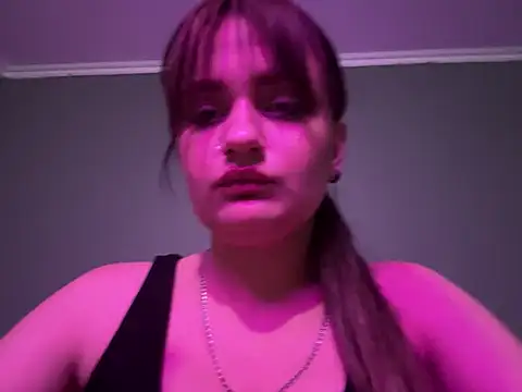 Chat +18 de HopeUangel ao vivo