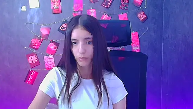 Aishell_'s Live XXX Chat