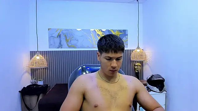 XXX chat uživo modela AlessandroFranco