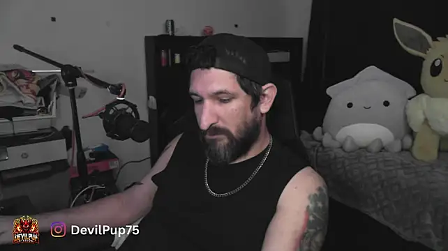 DevilPup75_ Chat XXX in diretta