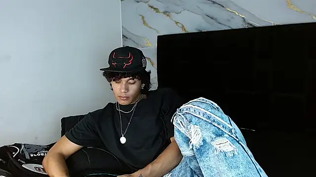 Chat XXX en directo de MaximilianRoth