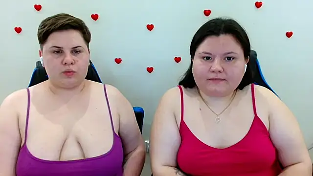 BeckyAndHellen Show in webcam