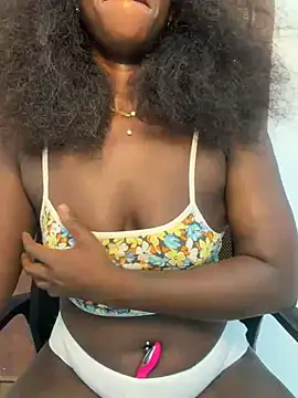 Leylabelle26's Webcam Show