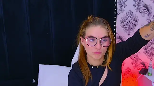 Bloom_Wix Live XXX-chat