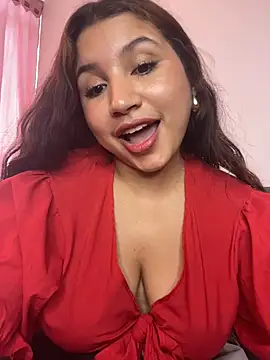 MiahJones_ XXX чат на живо