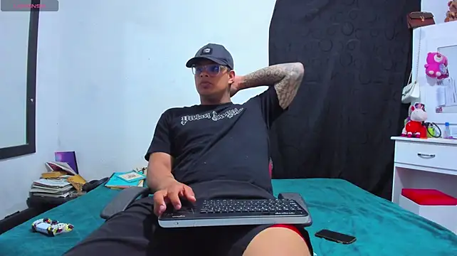 Show de LucasAndHotbunny na webcam